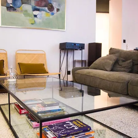 Appartement Elegant Apt With Veranda In Montmartre Paris